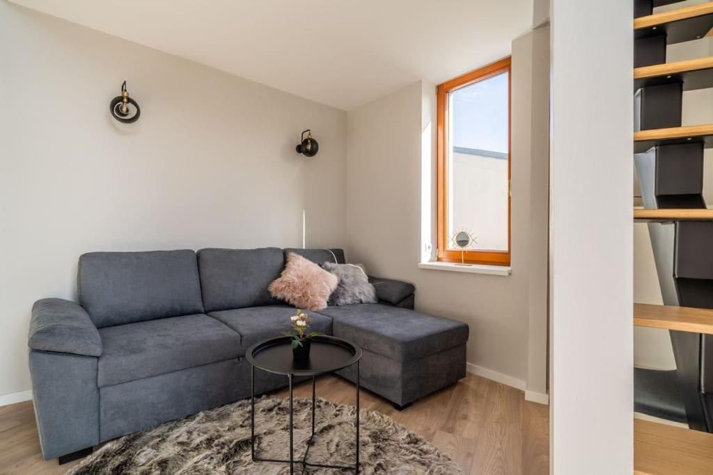 New Loft With Rooftop Terrace In The Old Town Riga Exterior photo